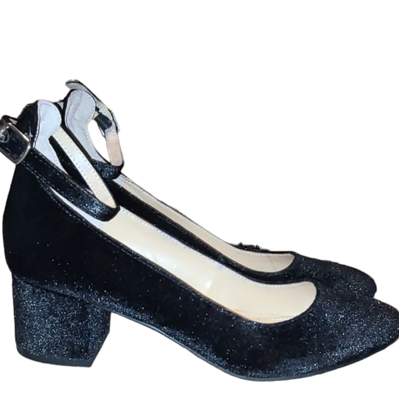 Unisa Block Heel Black Vegan Suede Leather Ankle Strap Closed Toe Heels S 7.5 M - Picture 2 of 8